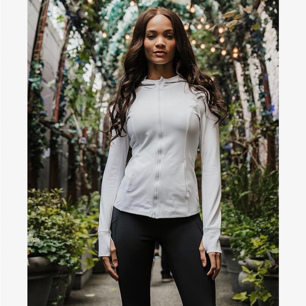 Yogalicious White Full-Zip Hooded Workout Jacket